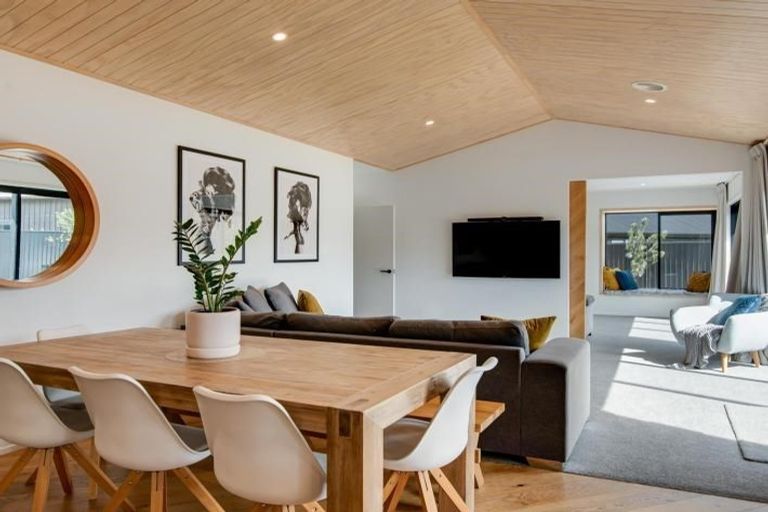 Photo of property in 6 Sandford Terrace, Lower Shotover, Queenstown, 9304