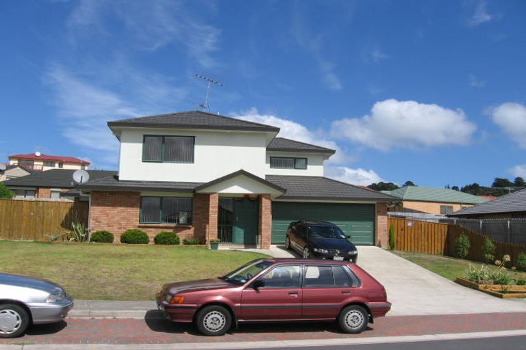 Photo of property in 21 Black Teal Close, Unsworth Heights, Auckland, 0632