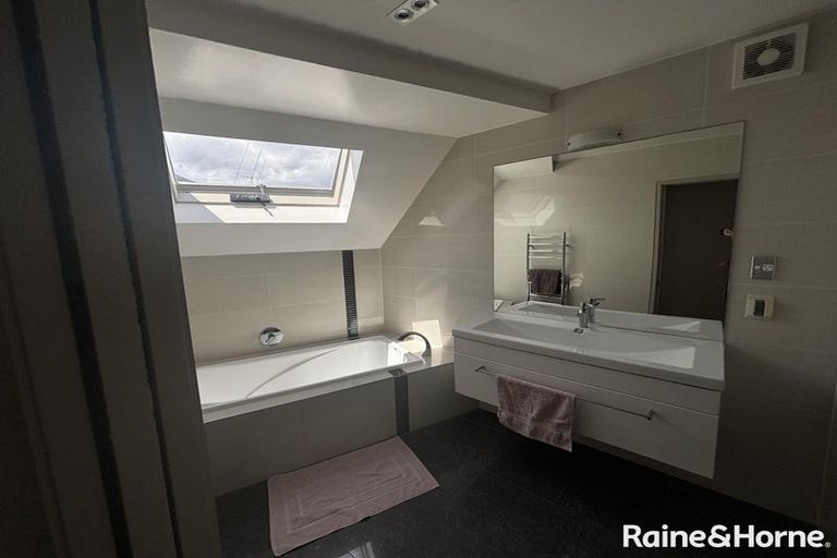 Photo of property in 2/6a Grace Avenue, Mount Maunganui, 3116