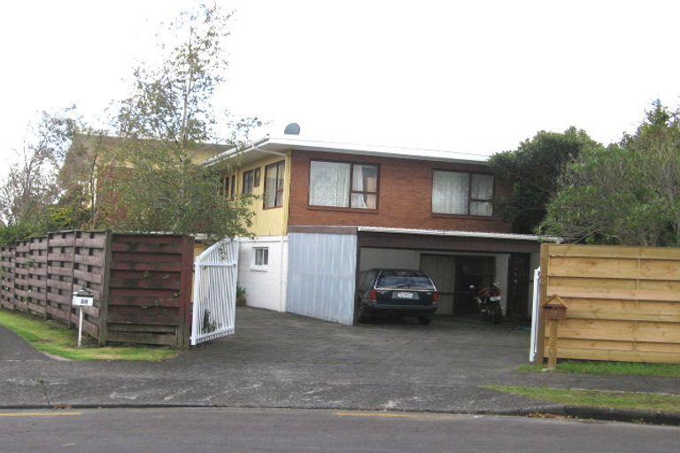 Photo of property in 22 Poinsettia Place, Henderson, Auckland, 0610