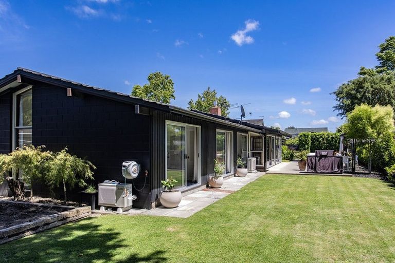 Photo of property in 33 Lynfield Avenue, Ilam, Christchurch, 8041