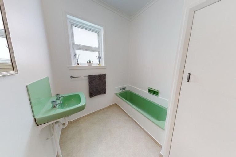 Photo of property in 2 Hackett Street, Whanganui East, Whanganui, 4500