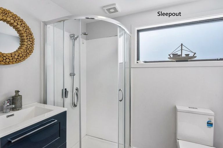 Photo of property in 13 Rangiatea Street, Paraparaumu Beach, Paraparaumu, 5032