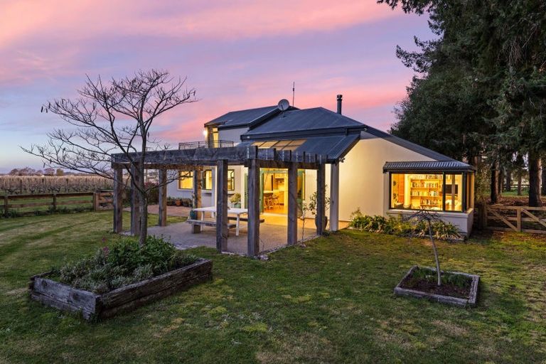 Photo of property in 16 Newman Road, Rapaura, Blenheim, 7273