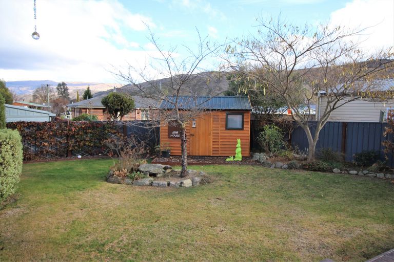 Photo of property in 3 Holdom Place, Clyde, 9330