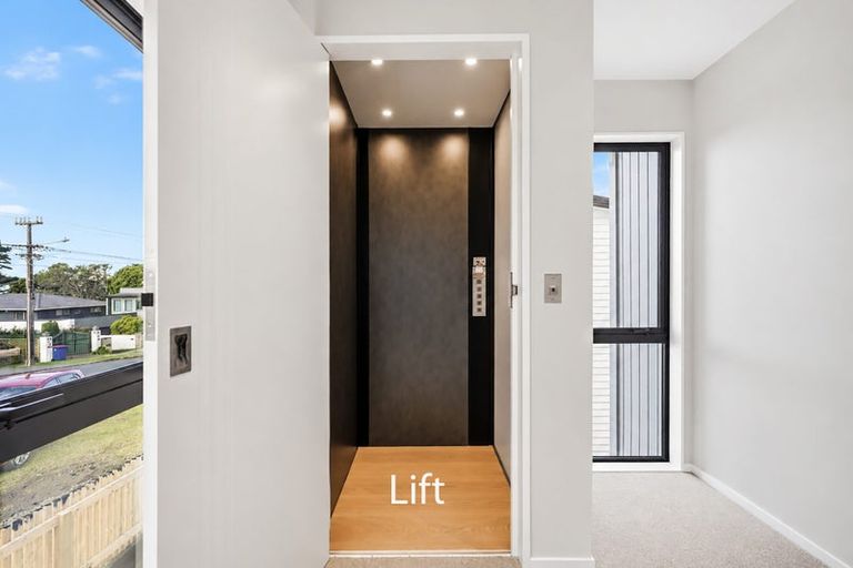 Photo of property in 17 Rock Isle Road, Torbay, Auckland, 0630