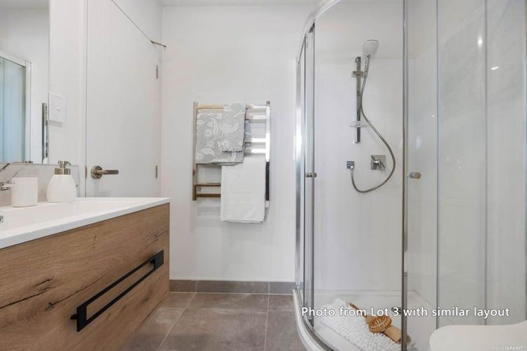 Photo of property in 6/26 Buscomb Avenue, Henderson, Auckland, 0610