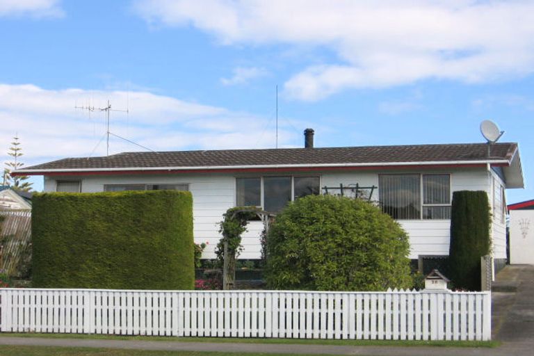 Photo of property in 28 Seabury Avenue, Foxton Beach, Foxton, 4815