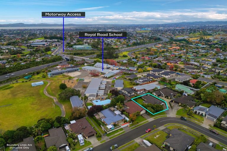 Photo of property in 9 Bonny Crescent, Massey, Auckland, 0614