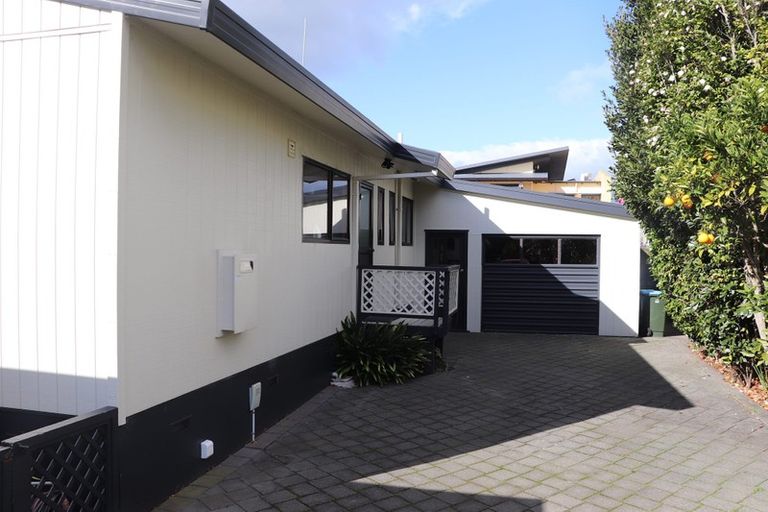Photo of property in 90a Edgecumbe Road, Tauranga, 3110