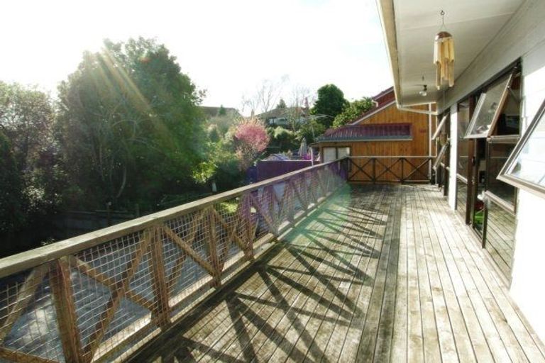 Photo of property in 50 Eugenia Rise, Totara Heights, Auckland, 2105