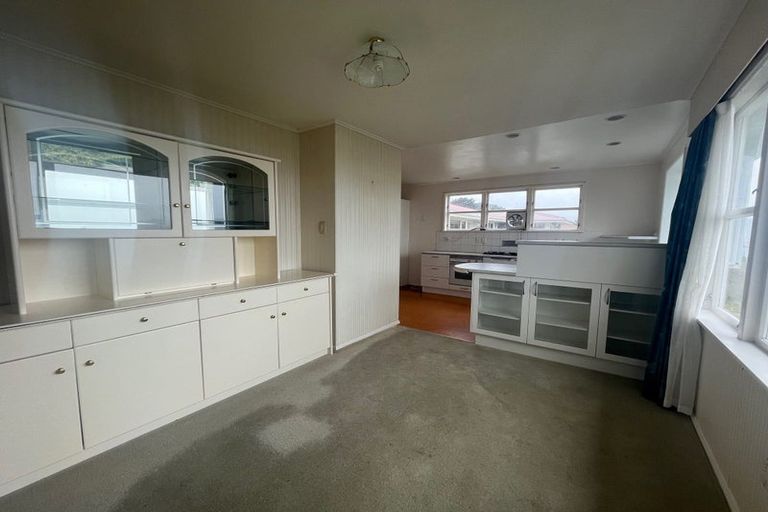Photo of property in 23 Magnolia Grove, Maungaraki, Lower Hutt, 5010