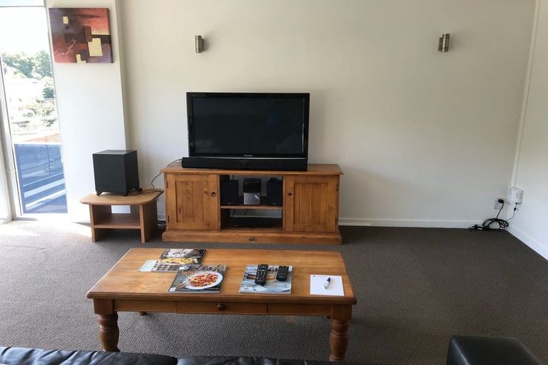 Photo of property in Montreaux, 164 The Terrace, Wellington Central, Wellington, 6011