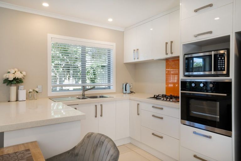 Photo of property in 6/113d Moorefield Road, Johnsonville, Wellington, 6037