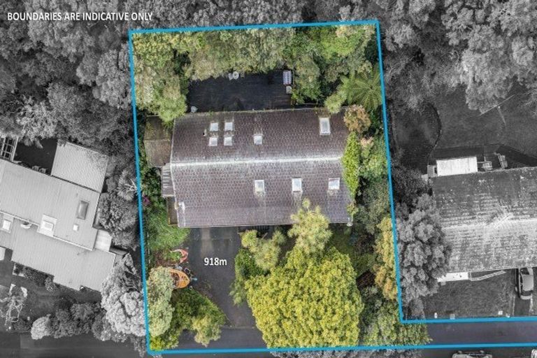 Photo of property in 15 Wyvern Place, Glenfield, Auckland, 0629