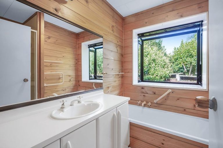 Photo of property in 302c Cambridge Road, Hillcrest, Hamilton, 3216