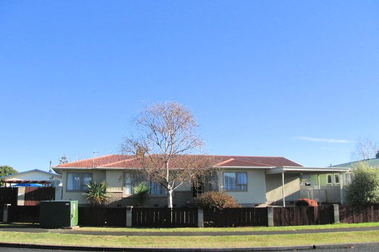 Photo of property in 5 Waterworth Avenue, Onekawa, Napier, 4110