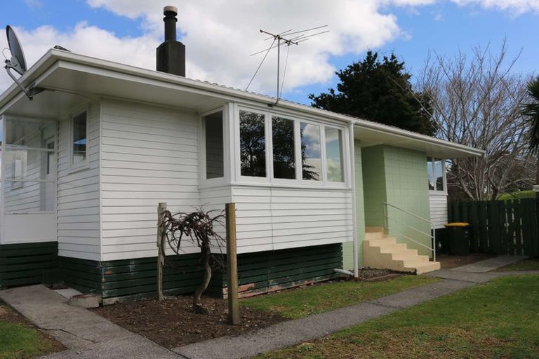 Photo of property in 7 Hamilton Drive, Waiuku, 2123
