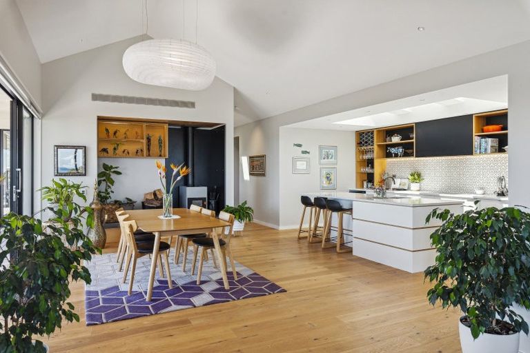 Photo of property in 15 Karekare Road, Raumati South, Paraparaumu, 5032