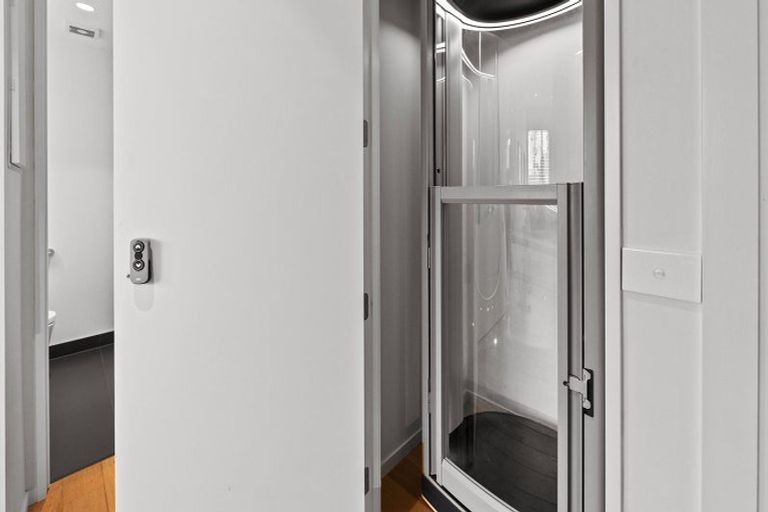 Photo of property in 10/243 Cambridge Terrace, Christchurch Central, Christchurch, 8013