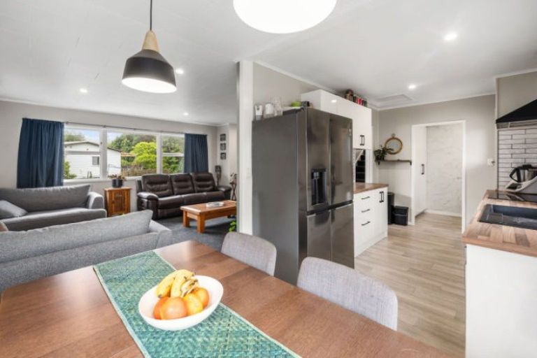 Photo of property in 17 Homedale Street, Pukehangi, Rotorua, 3015