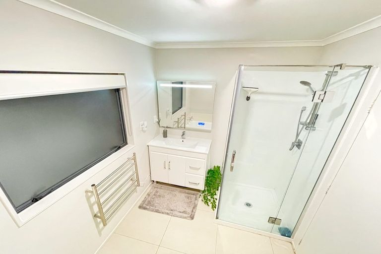 Photo of property in 14c Princess Street, Takanini, 2112