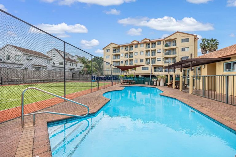 Photo of property in Ellerslie Court, 1/3c Harrison Road, Mount Wellington, Auckland, 1060