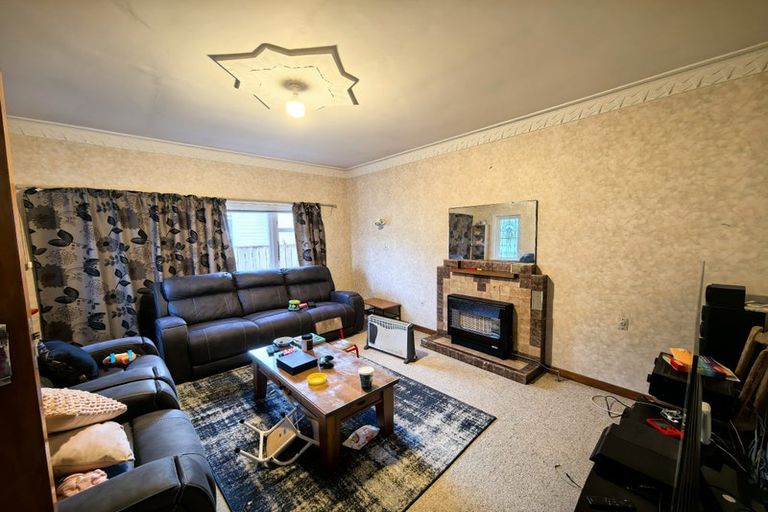 Photo of property in 213 Waterloo Road, Hutt Central, Lower Hutt, 5011