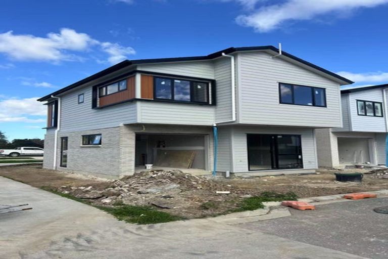 Photo of property in 9 Octans Road, Westgate, 0814