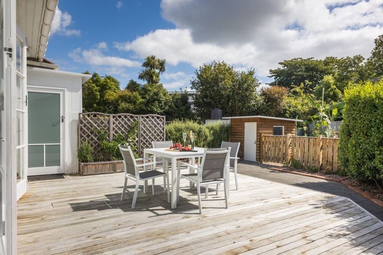 Photo of property in 3 Anderson Street, Hokowhitu, Palmerston North, 4410