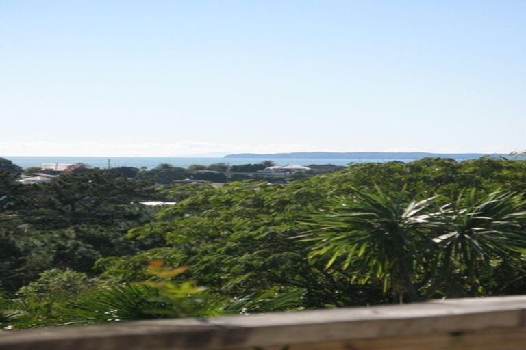 Photo of property in 77 Sunrise Avenue, Murrays Bay, Auckland, 0630