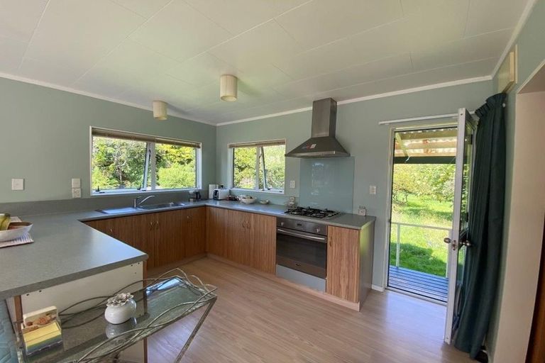 Photo of property in 630 Abel Tasman Drive, Clifton, Takaka, 7183