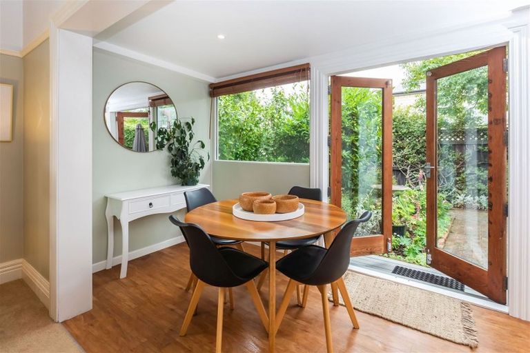 Photo of property in 45 Eversleigh Street, St Albans, Christchurch, 8014