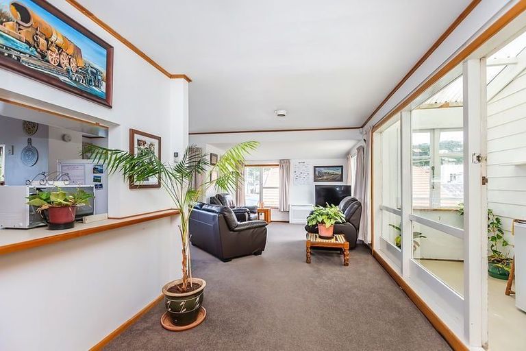 Photo of property in 26 Reef Street, Island Bay, Wellington, 6023