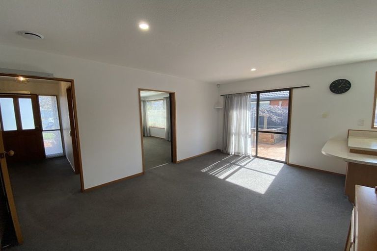 Photo of property in 2/12 Dumfries Drive, Hei Hei, Christchurch, 8042