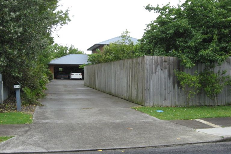 Photo of property in 24a Young Crescent, Drury, 2113