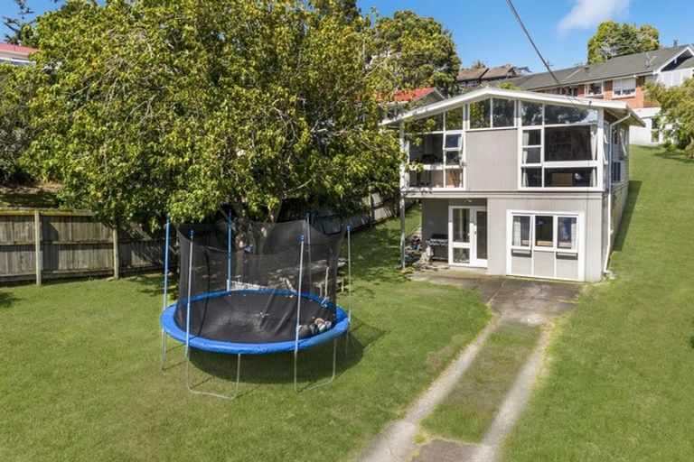 Photo of property in 14 Mason Street, New Lynn, Auckland, 0600