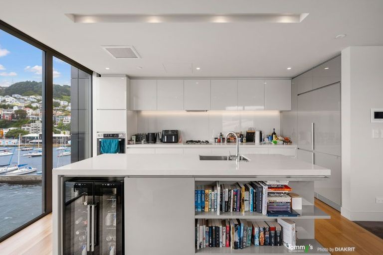 Photo of property in Clyde Quay Wharf, 4b/8 Clyde Quay Wharf, Te Aro, Wellington, 6011