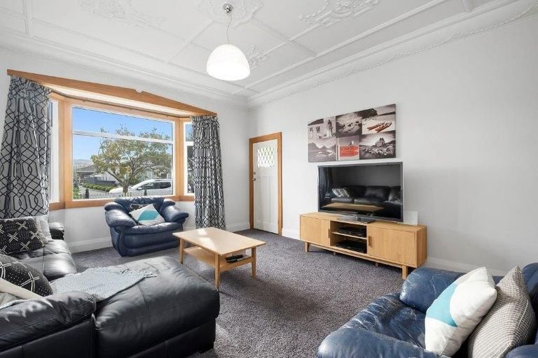Photo of property in 23 Hargest Crescent, Saint Kilda, Dunedin, 9012