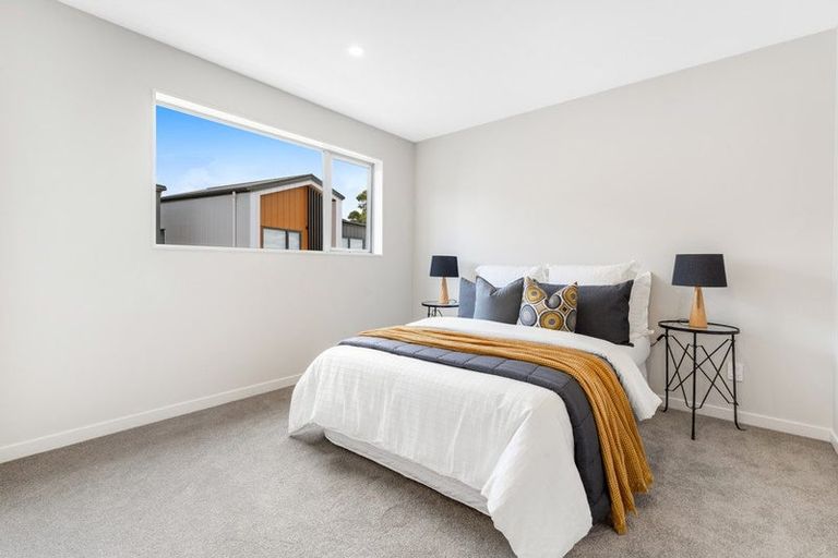 Photo of property in 13b Liam Place, Half Moon Bay, Auckland, 2012
