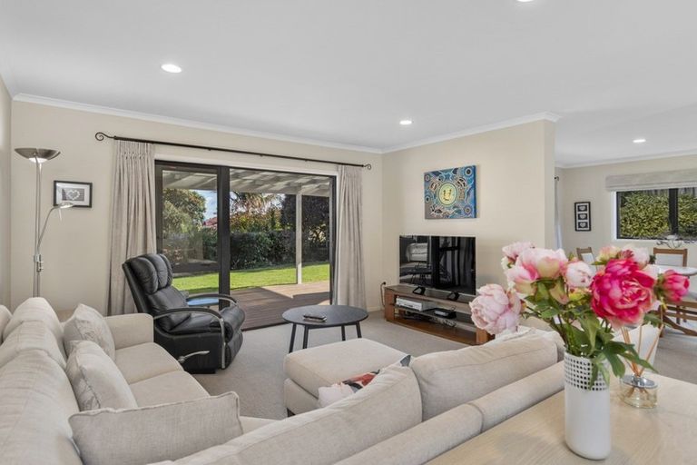 Photo of property in 54 Village Park Drive, Welcome Bay, Tauranga, 3112