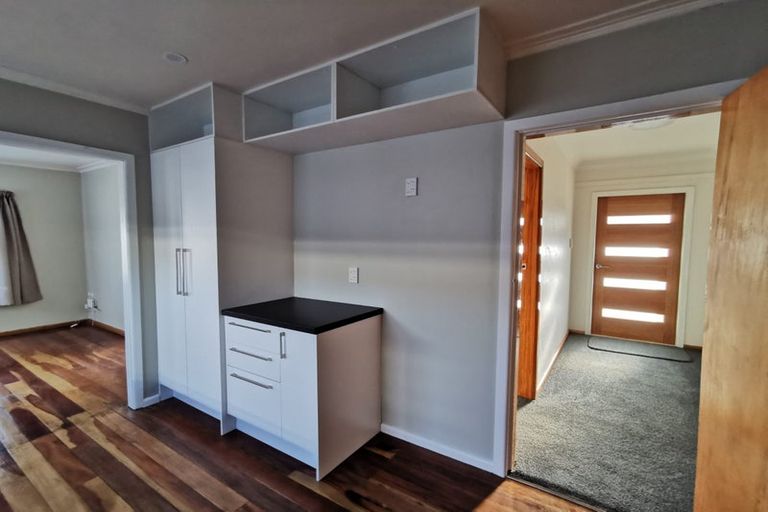 Photo of property in 71 Makora Road, Masterton, 5810