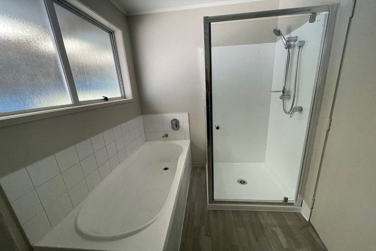 Photo of property in 1/29 Becker Drive, Weymouth, Auckland, 2103