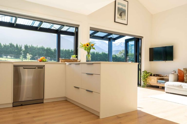 Photo of property in 22 Koura Bay Drive, Hapuku, Kaikoura, 7371