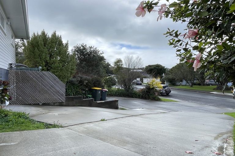 Photo of property in 70 Angelo Avenue, Howick, Auckland, 2014