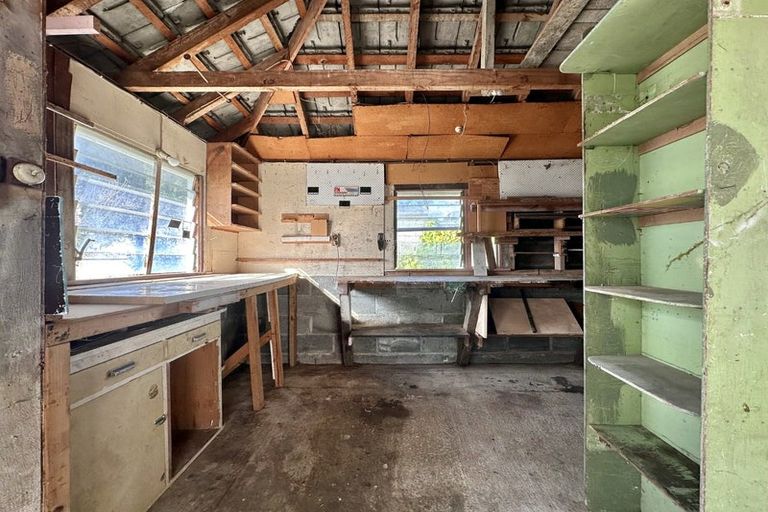 Photo of property in 15 Maher Street, Elderslea, Upper Hutt, 5018