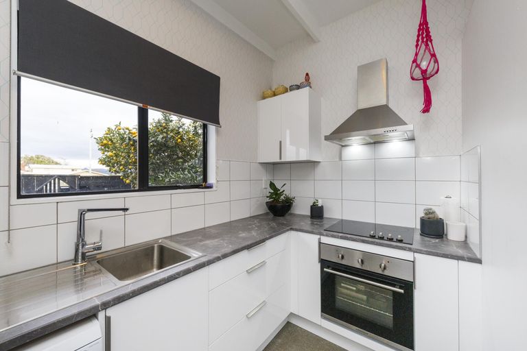 Photo of property in 893b Main Street, Roslyn, Palmerston North, 4414