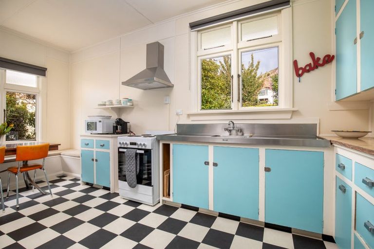 Photo of property in 34 Branxholm Street, Roxburgh, 9500