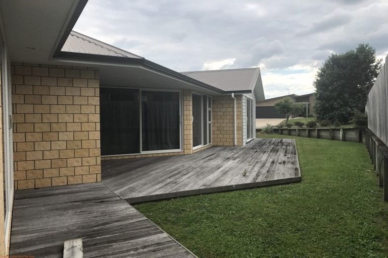 Photo of property in 42 Somerton Drive, Huntington, Hamilton, 3210