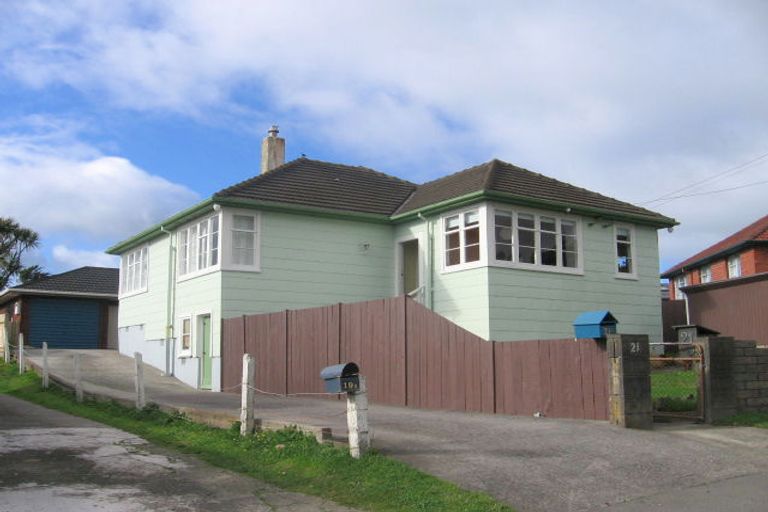 Photo of property in 21 Stephen Street, Johnsonville, Wellington, 6037